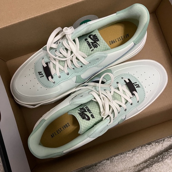 Nike | Shoes | Nike Air Force Women 85 | Poshmark